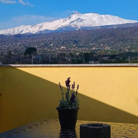 Yellow House Apartman Fiumefreddo di Sicilia Kültér fotó