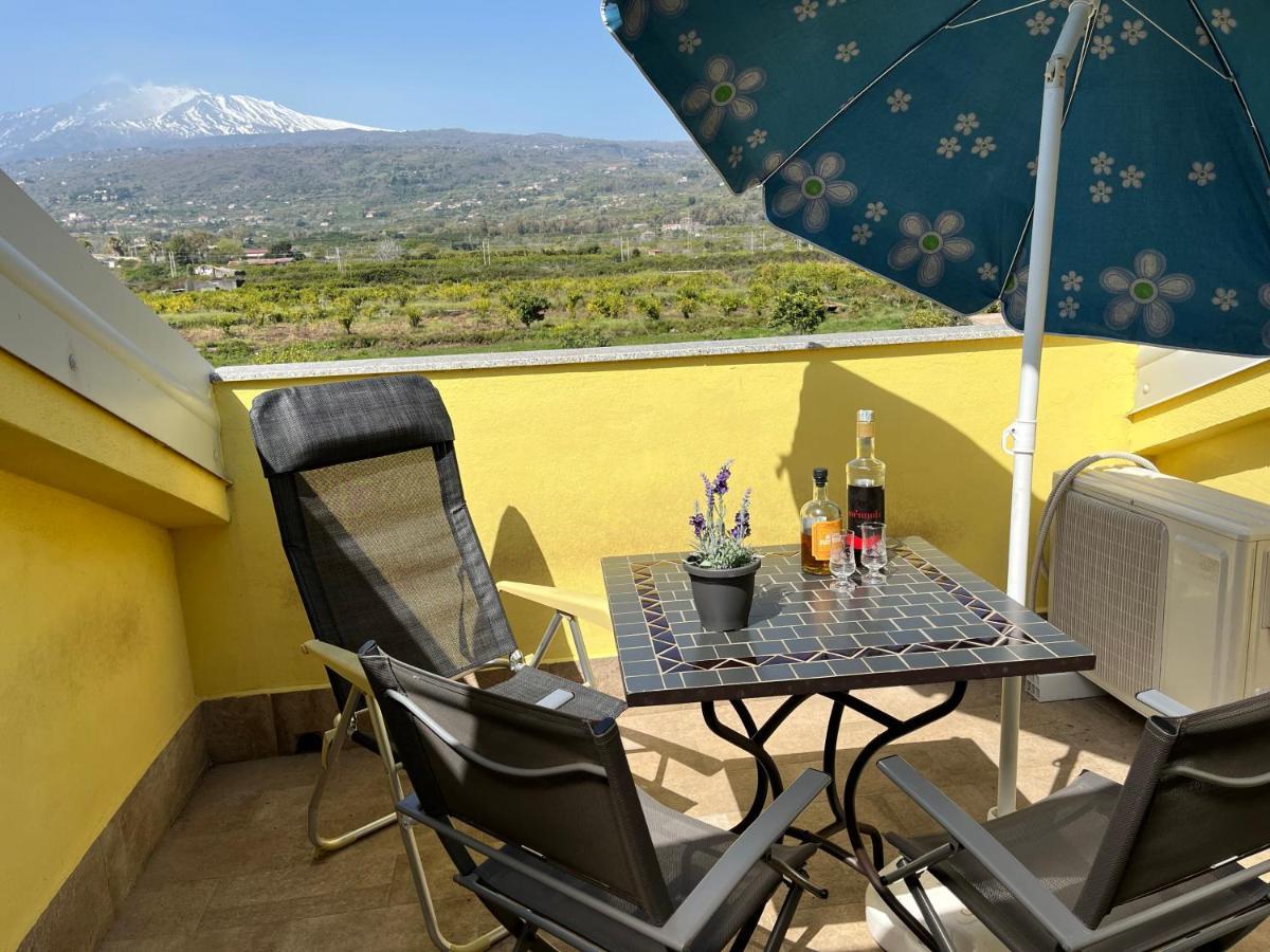 Yellow House Apartman Fiumefreddo di Sicilia Kültér fotó