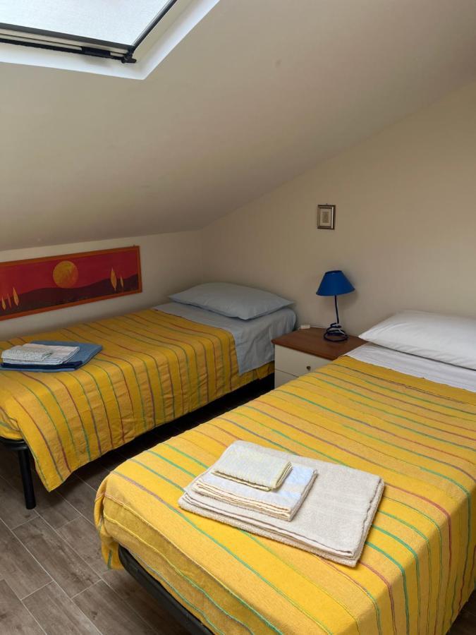 Yellow House Apartman Fiumefreddo di Sicilia Kültér fotó
